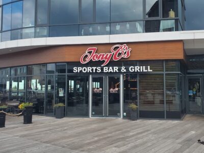 Tony C's Sports Bar - Seaport